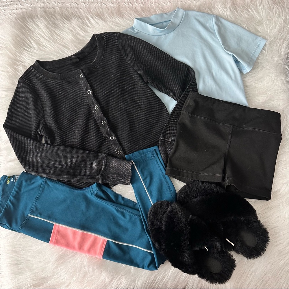 Bundle 5pc Girls Clothes & Sleepers